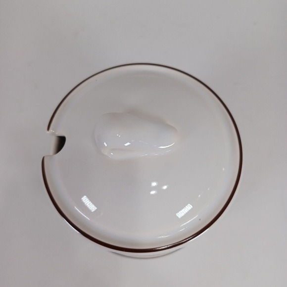 Wedgwood VINE CROFT Creamer and Covered Sugar Oven To Table Retired - Picture 6 of 11